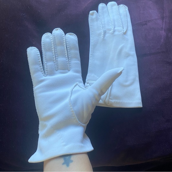 VTG 60’s Retro White Driving Gloves with Red dots! Like New condition! Size 7! - Picture 4 of 6